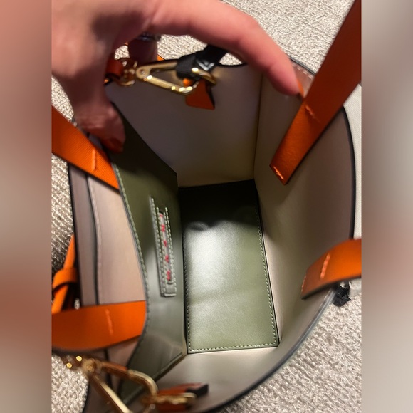 Marni Mini Museo Tote bag in green and orange. - Picture 8 of 16